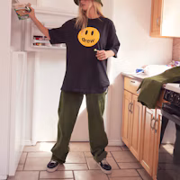 Sizing Drew House Mascot Smiley Unisex Black T-Shirt DR-FW20-93
