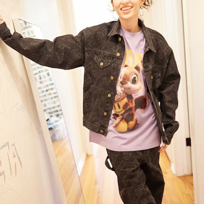 Drew House 寬版卡車外套 黑色 男女同款 字母印花牛仔外套. DR-FW22-524 Shop Drew House 寬版卡車外套 黑色 男女同款 字母印花牛仔外套. DR-FW22-524