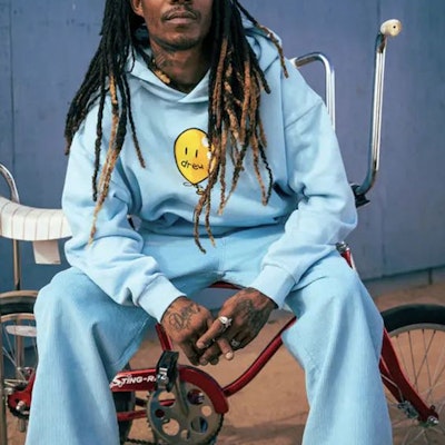 Drew House Hoodie Lelaki Pacific Blue Smiley Balloon Print Pullover. DR-SS22-565 Details for Drew House Hoodie Lelaki Pacific Blue Smiley Balloon Print Pullover. DR-SS22-565