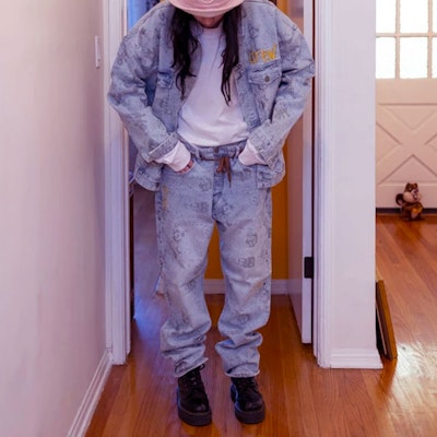 Drew House Script Cetakan Seluar Jeans Tirus Unisex DR-FW21-069 Purchase Drew House Script Cetakan Seluar Jeans Tirus Unisex DR-FW21-069