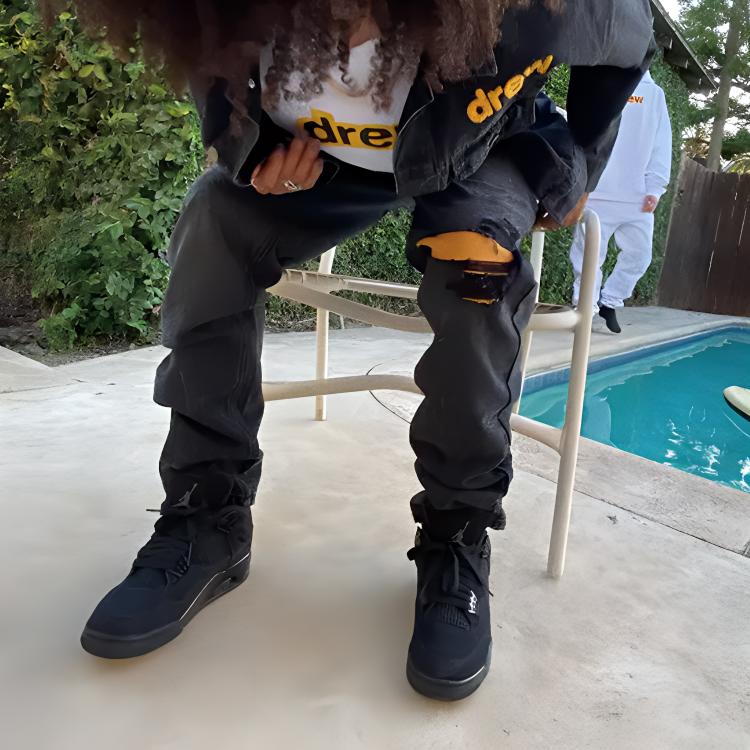 Details for 드류 하우스 스마일리 로고 빈티지 블랙 잉크 염색 유니섹스 청바지 DR-SS20-014