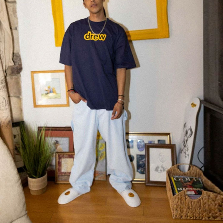 Shop ドリューハウス シークレットSS Tシャツ ネイビー ロゴ ユニセックス クルーネック. DR-SS21-147