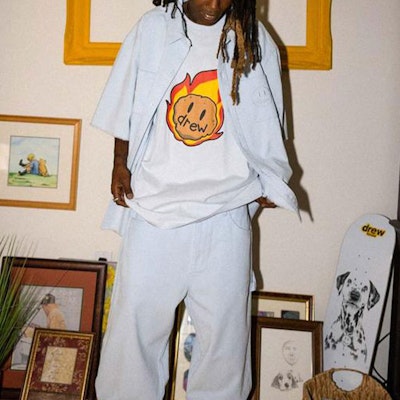 Drew House Smiley Kemeja Corduroy Baby Blue Unisex - Rekaan Poket Logo Smiley. DR-SS21-121 Purchase Drew House Smiley Kemeja Corduroy Baby Blue Unisex - Rekaan Poket Logo Smiley. DR-SS21-121