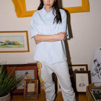 Details for Drew House Smiley 笑臉燈芯絨襯衫 淺藍色 男女同款 - 笑臉標誌口袋設計。 DR-SS21-121