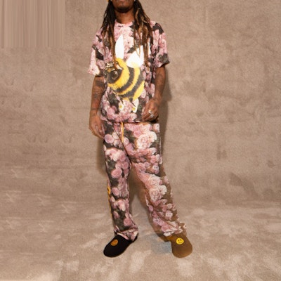 Camiseta Rosa Drew House Smiley SS22 Floral Unisex Estilo Pareja Cuello Redondo DR-SS22-900 Cheap Camiseta Rosa Drew House Smiley SS22 Floral Unisex Estilo Pareja Cuello Redondo DR-SS22-900