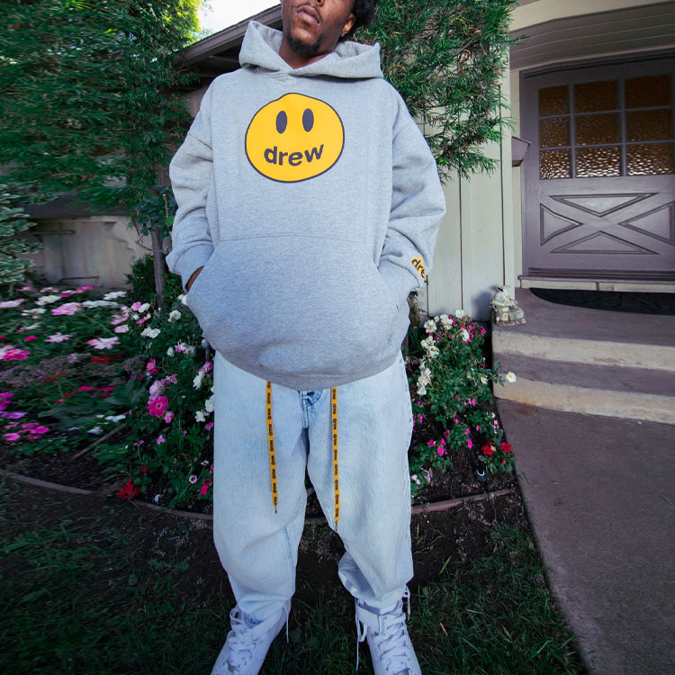 Purchase Drew House Smiley Jeans Biru Indigo Unisex Potongan Longgar Gaya Terkini. DR-SS22-231
