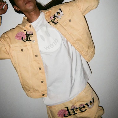 드루하우스 SS21 꽃 트러커 자켓 워시드 탠저린 옐로우 유니섹스 데님 자켓. DR-SS21-115 1