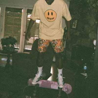 Drew House SS21 笑脸花卉印花男女同款短裤 多色款。 DR-SS21-118 Details for Drew House SS21 笑脸花卉印花男女同款短裤 多色款。 DR-SS21-118