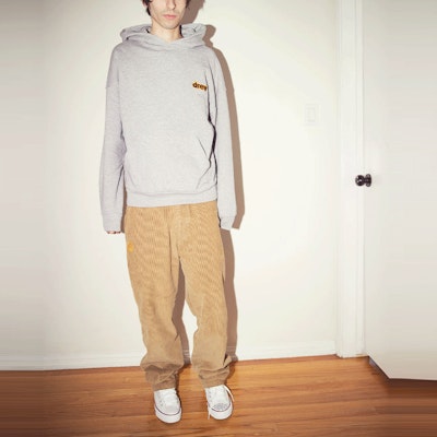 Drew House SS22 Seluar Korduroi Carpenter Chaz Brown Unisex Kasual Potongan Lurus. DR-SS22-460 Sizing Drew House SS22 Seluar Korduroi Carpenter Chaz Brown Unisex Kasual Potongan Lurus. DR-SS22-460