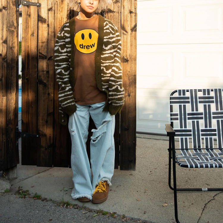 Purchase Camiseta Unisex Marrón Drew House SS22 con Estampado Smiley Mascota. DR-SS22-002