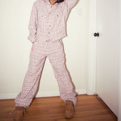 드류 하우스 SS22 핑크 부클 릴랙스 핏 치노 팬츠 유니섹스 캐주얼웨어. DR-SS22-445 Details for 드류 하우스 SS22 핑크 부클 릴랙스 핏 치노 팬츠 유니섹스 캐주얼웨어. DR-SS22-445