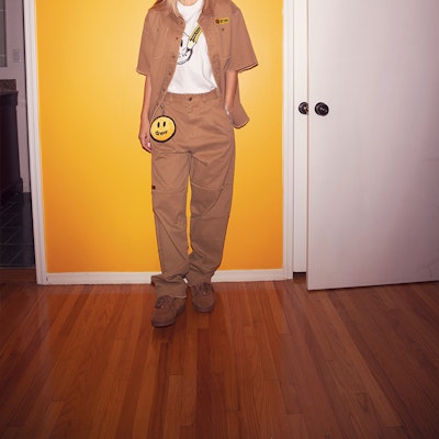 Drew House Seluar Kargo Unisex Huruf Sulam Vintage Coklat Gelap DR-SS20-80 Purchase Drew House Seluar Kargo Unisex Huruf Sulam Vintage Coklat Gelap DR-SS20-80