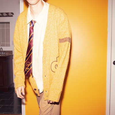 Drew House Varsity Logo Cardigan Unisex Sweater Kuning Gula-Gula. DR-SS20-81 Sizing Drew House Varsity Logo Cardigan Unisex Sweater Kuning Gula-Gula. DR-SS20-81