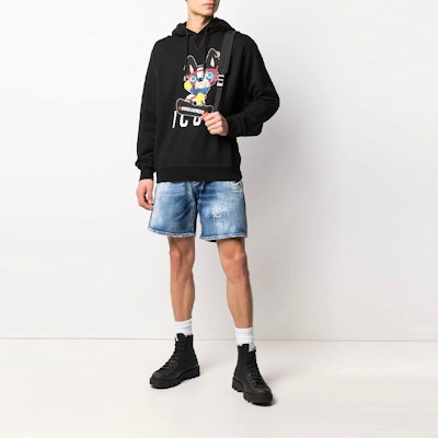 DSQUARED2 Sweater Hitam Logo Kartun Cetak. S79GU0052S25042-900 Lookbook DSQUARED2 Sweater Hitam Logo Kartun Cetak. S79GU0052S25042-900