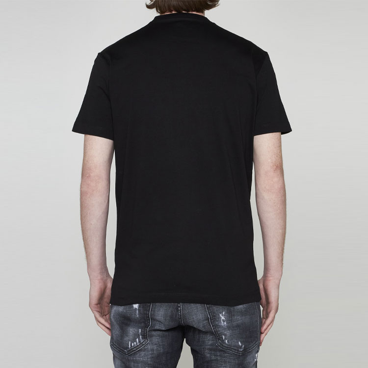 Shop DSQUARED2 男士卡通枫叶标志黑色圆领T恤. S71GD1279S23009-900