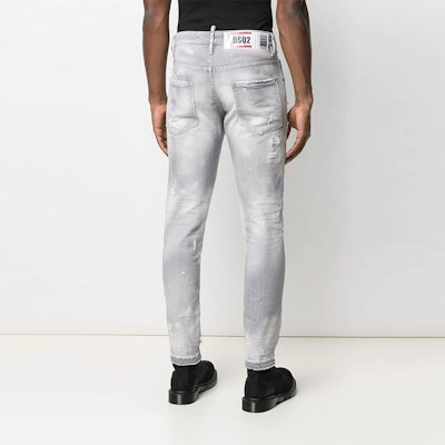 DSQUARED2 FW21 灰色低腰修身破洞牛仔裤 S74LB0987S30260-852 Shop DSQUARED2 FW21 灰色低腰修身破洞牛仔裤 S74LB0987S30260-852