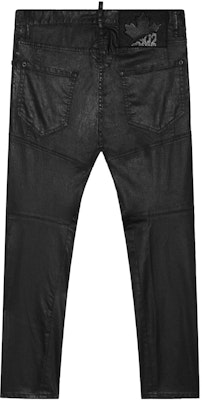 DSQUARED2 FW22 涂层修身黑色牛仔裤 后背Logo贴牌设计. S71LB1093S30834-900 Lookbook DSQUARED2 FW22 涂层修身黑色牛仔裤 后背Logo贴牌设计. S71LB1093S30834-900