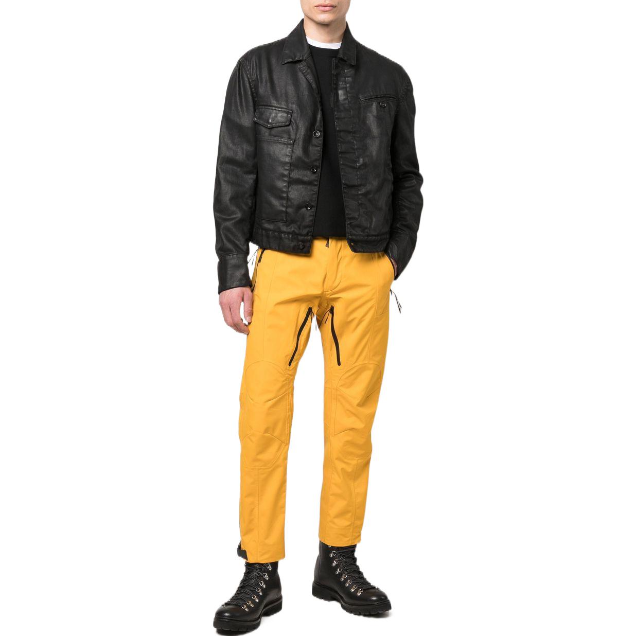 Lookbook DSQUARED2 FW22 メンズ パイロットジャケット ワックスコーティング - ブラック. S71AN0377S30834-900