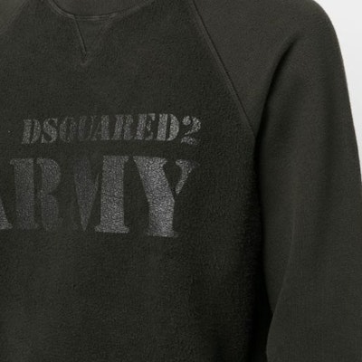 DSQUARED2 Logo Crewneck Pullover Sweater Santai Pria Warna Hitam S71GU0544S25556-697 Details for DSQUARED2 Logo Crewneck Pullover Sweater Santai Pria Warna Hitam S71GU0544S25556-697