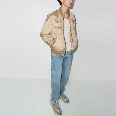 DSQUARED2 SS22 カーキ マルチポケット ディストレスト キプロス ボンバージャケット メンズ S71AN0330S53855-115 Purchase DSQUARED2 SS22 カーキ マルチポケット ディストレスト キプロス ボンバージャケット メンズ S71AN0330S53855-115