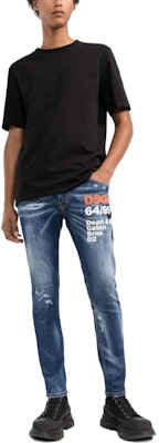DSQUARED2 男士蓝色印花修身牛仔裤 SS22系列. S74LB1084S30789-470 Lookbook DSQUARED2 男士蓝色印花修身牛仔裤 SS22系列. S74LB1084S30789-470