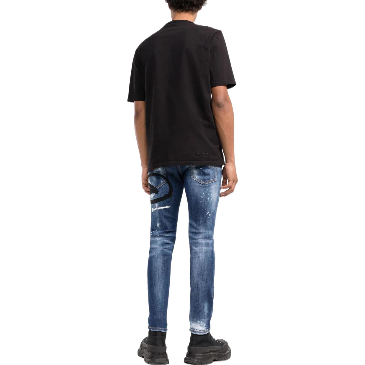 Shop DSQUARED2 男士蓝色印花修身牛仔裤 SS22系列. S74LB1084S30789-470