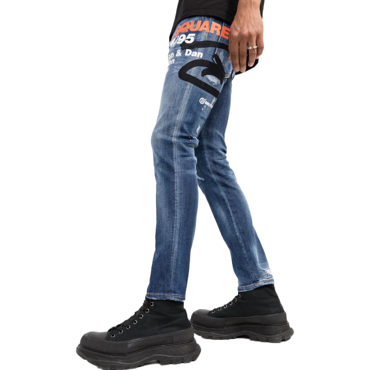 Purchase DSQUARED2 男士蓝色印花修身牛仔裤 SS22系列. S74LB1084S30789-470