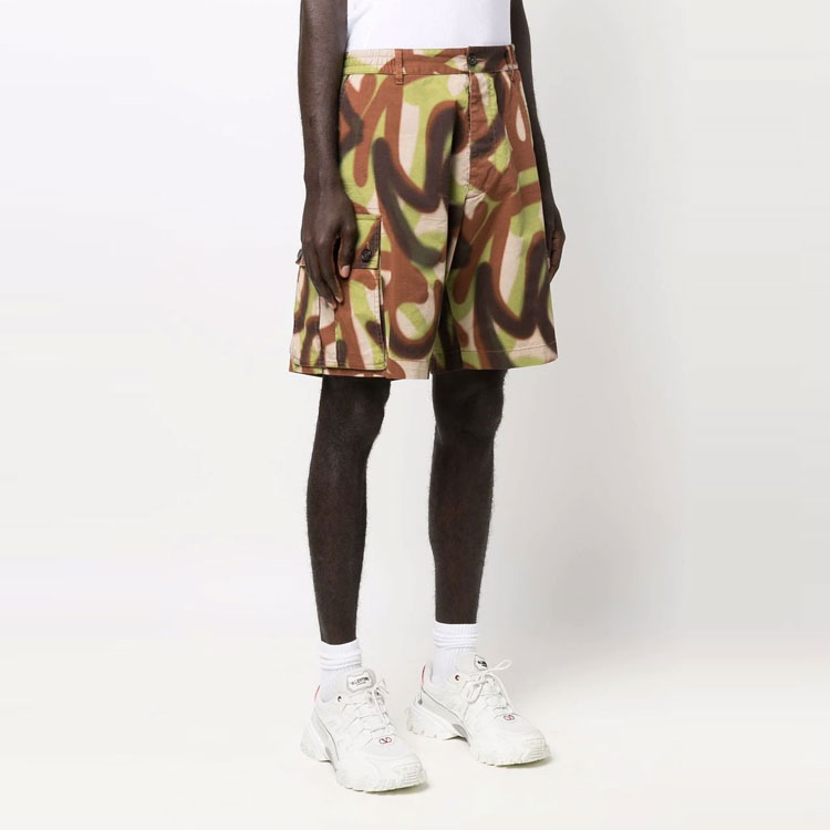 Purchase DSQUARED2 SS22喷涂效果纽扣工装短裤棕色男士款 S74MU0698S54405-002S