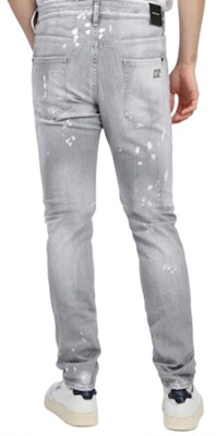 DSQUARED2 SS24 男士水洗做旧拉链口袋牛仔裤 浅灰色 S71LB1374S30260-852 Lookbook DSQUARED2 SS24 男士水洗做旧拉链口袋牛仔裤 浅灰色 S71LB1374S30260-852