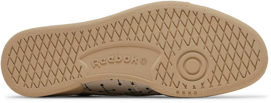 Eames Office x Reebok Club C 85 'Corak Titik'. GY1069 Shop Eames Office x Reebok Club C 85 'Corak Titik'. GY1069