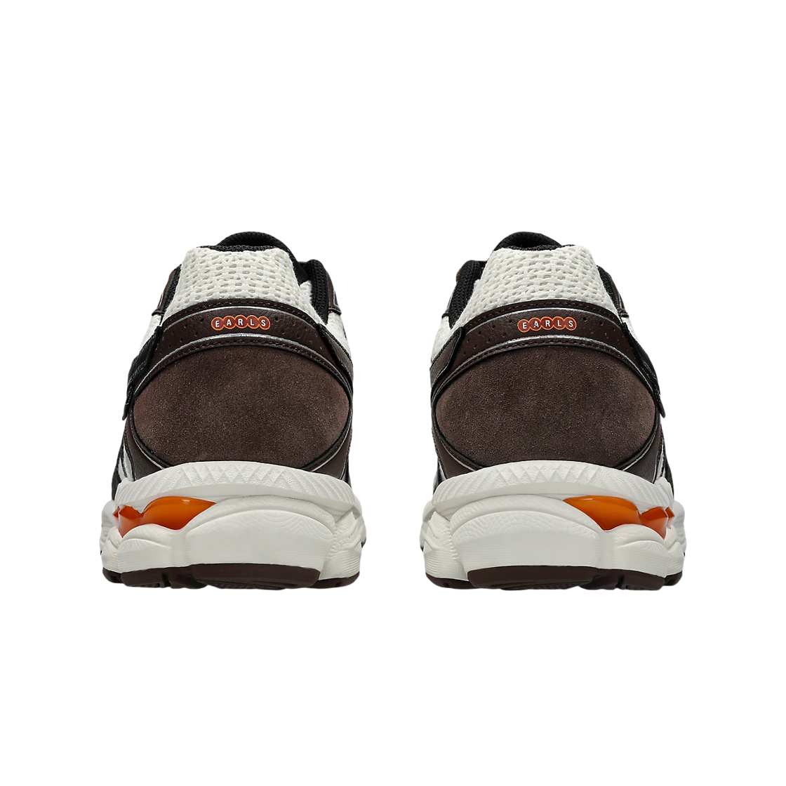 Shop Earls x ASICS Gel-Cumulus 16 ''椰奶色'' 1203B053-200