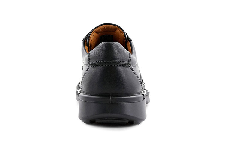 Shop ECCO 融合系列黑色皮革正装鞋 50010401001