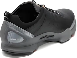 Shop ECCO 黑色低帮皮鞋 09150450659