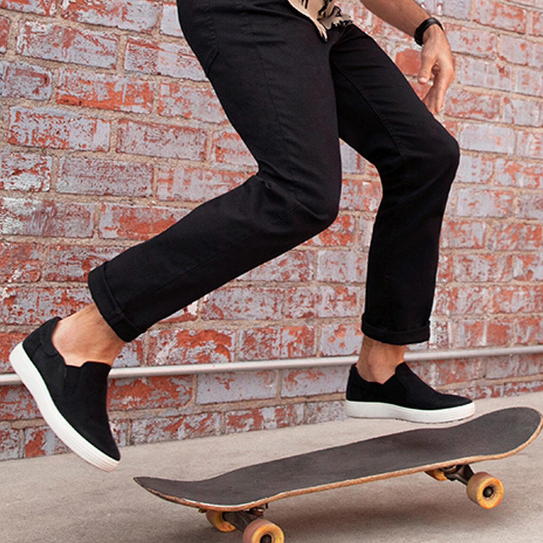 Details for ecco/愛步 Soft 7 Slip-On 簡潔舒適 時尚休閒平底鞋 黑色