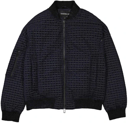 Emporio Armani Jaket Hitam Logo Full-Print Zip Up. 6L1BF8-1NNCZ-0920 Order Emporio Armani Jaket Hitam Logo Full-Print Zip Up. 6L1BF8-1NNCZ-0920