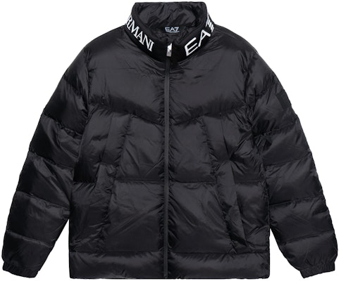 EMPORIO ARMANI Jaket Hitam Puffer dengan Logo dan Kolar Zip-up. 6RPB33-PNEOZ-1200 Buy EMPORIO ARMANI Jaket Hitam Puffer dengan Logo dan Kolar Zip-up. 6RPB33-PNEOZ-1200