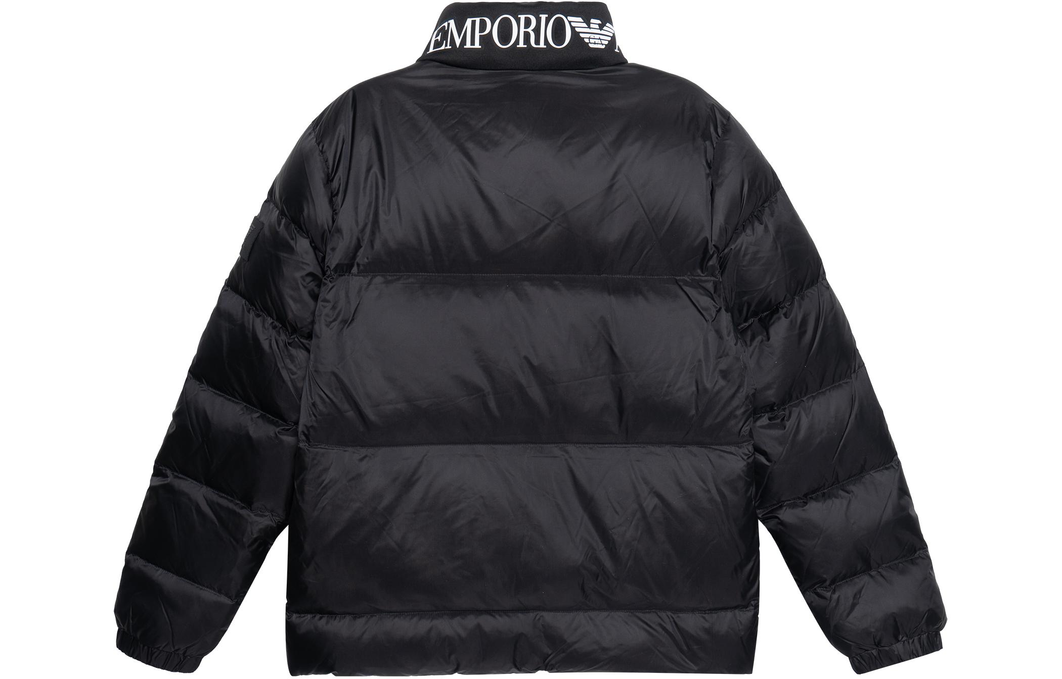 Lookbook EMPORIO ARMANI Jaket Hitam Puffer dengan Logo dan Kolar Zip-up. 6RPB33-PNEOZ-1200