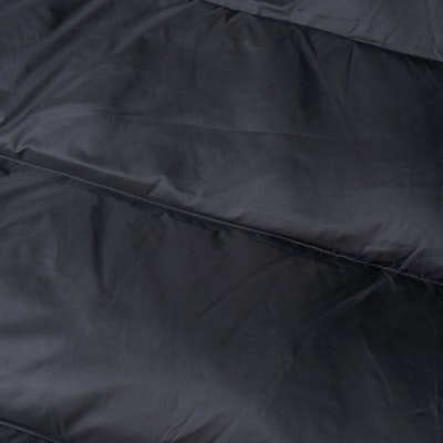 EMPORIO ARMANI Jaket Hitam Puffer dengan Logo dan Kolar Zip-up. 6RPB33-PNEOZ-1200 1