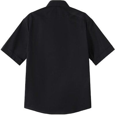 Kemeja Kasual Lengan Pendek Emporio Armani Hitam SS24 Reka Bentuk Ringkas. D41CS4-01C68-999 Lookbook Kemeja Kasual Lengan Pendek Emporio Armani Hitam SS24 Reka Bentuk Ringkas. D41CS4-01C68-999