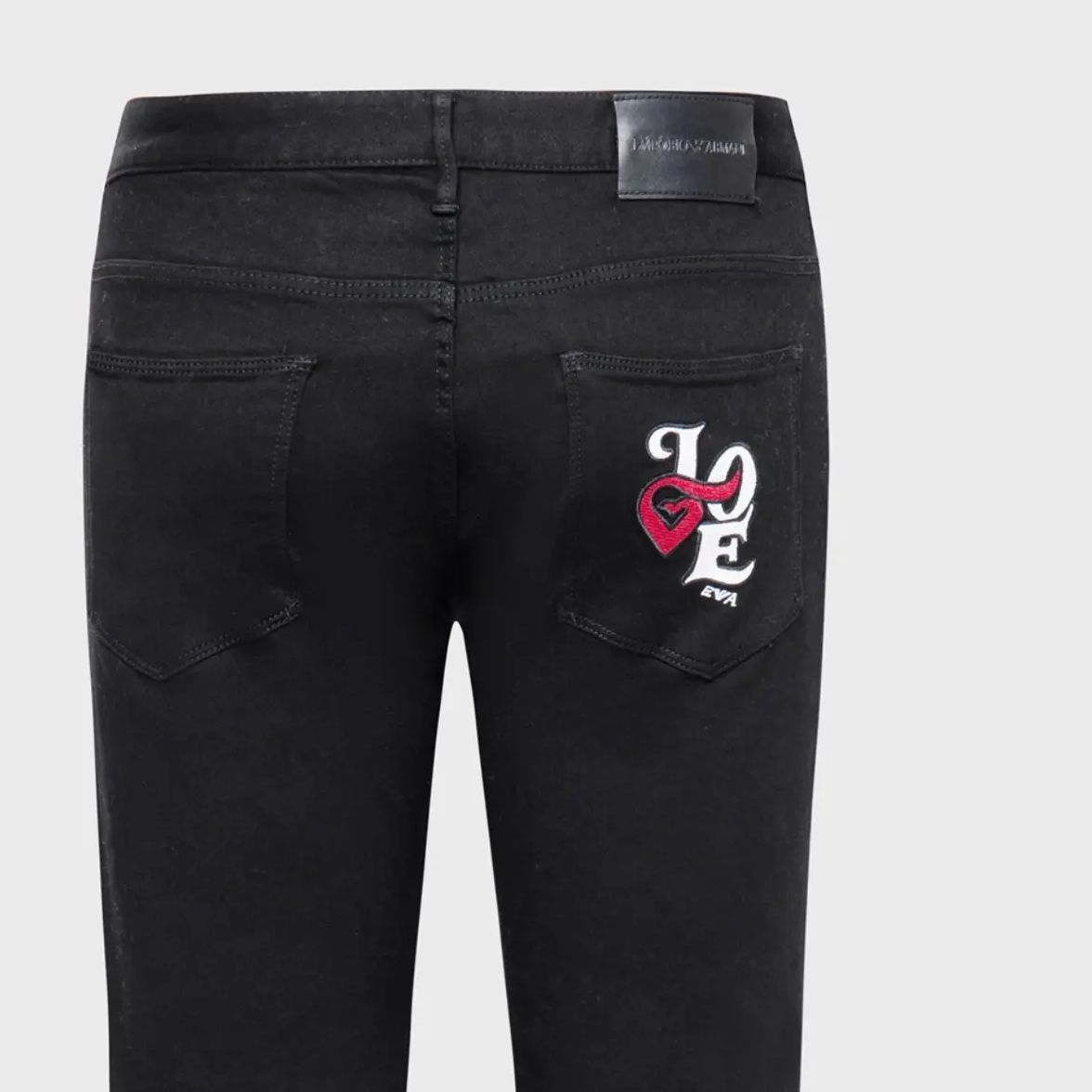 Sizing Emporio Armani Jeans Cetakan Huruf Hitam Slim-Fit Pinggang Rendah. 6R1J06-1DHDZ-0005