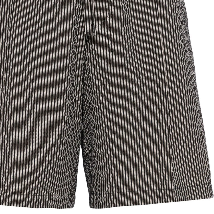 Purchase 엠포리오 아르마니 블랙 스트라이프 드로스트링 캐주얼 쇼츠. 3D1PE2-1NPIZ-F014