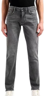 Emporio Armani Seluar Jeans Kelabu Slim Fit Pudar dengan Poket Zip Sisi. 6R1J06-1D05Z-0006 Shop Emporio Armani Seluar Jeans Kelabu Slim Fit Pudar dengan Poket Zip Sisi. 6R1J06-1D05Z-0006