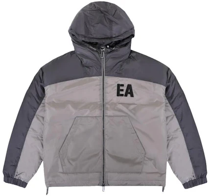 Emporio Armani Jaket Puffer Hoodie Bordir Abu-Abu Muda 6L1BH8-1NQTZ-01B2 Order Emporio Armani Jaket Puffer Hoodie Bordir Abu-Abu Muda 6L1BH8-1NQTZ-01B2