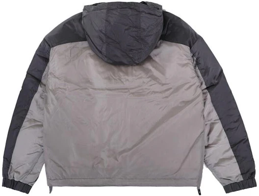 Emporio Armani Jaket Puffer Hoodie Bordir Abu-Abu Muda 6L1BH8-1NQTZ-01B2 Lookbook Emporio Armani Jaket Puffer Hoodie Bordir Abu-Abu Muda 6L1BH8-1NQTZ-01B2