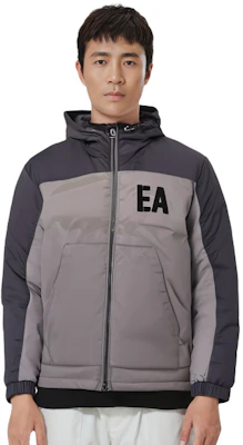 Emporio Armani Jaket Puffer Hoodie Bordir Abu-Abu Muda 6L1BH8-1NQTZ-01B2 Purchase Emporio Armani Jaket Puffer Hoodie Bordir Abu-Abu Muda 6L1BH8-1NQTZ-01B2
