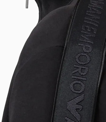 Emporio Armani 标志带拉链夹克 黑色 3D1M69-1JHSZ-10999 Sizing Emporio Armani 标志带拉链夹克 黑色 3D1M69-1JHSZ-10999