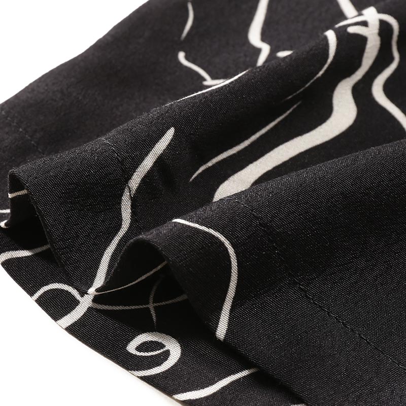 Sizing Emporio Armani  Loose Black Short-Sleeve Shirt with Horse Print Design. E31F25-F1022-991