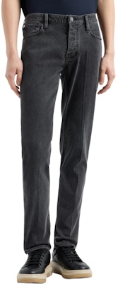 EMPORIO ARMANI 低腰修身直筒黑色牛仔褲 6D1J75-1DTPZ-0006 Shop EMPORIO ARMANI 低腰修身直筒黑色牛仔褲 6D1J75-1DTPZ-0006