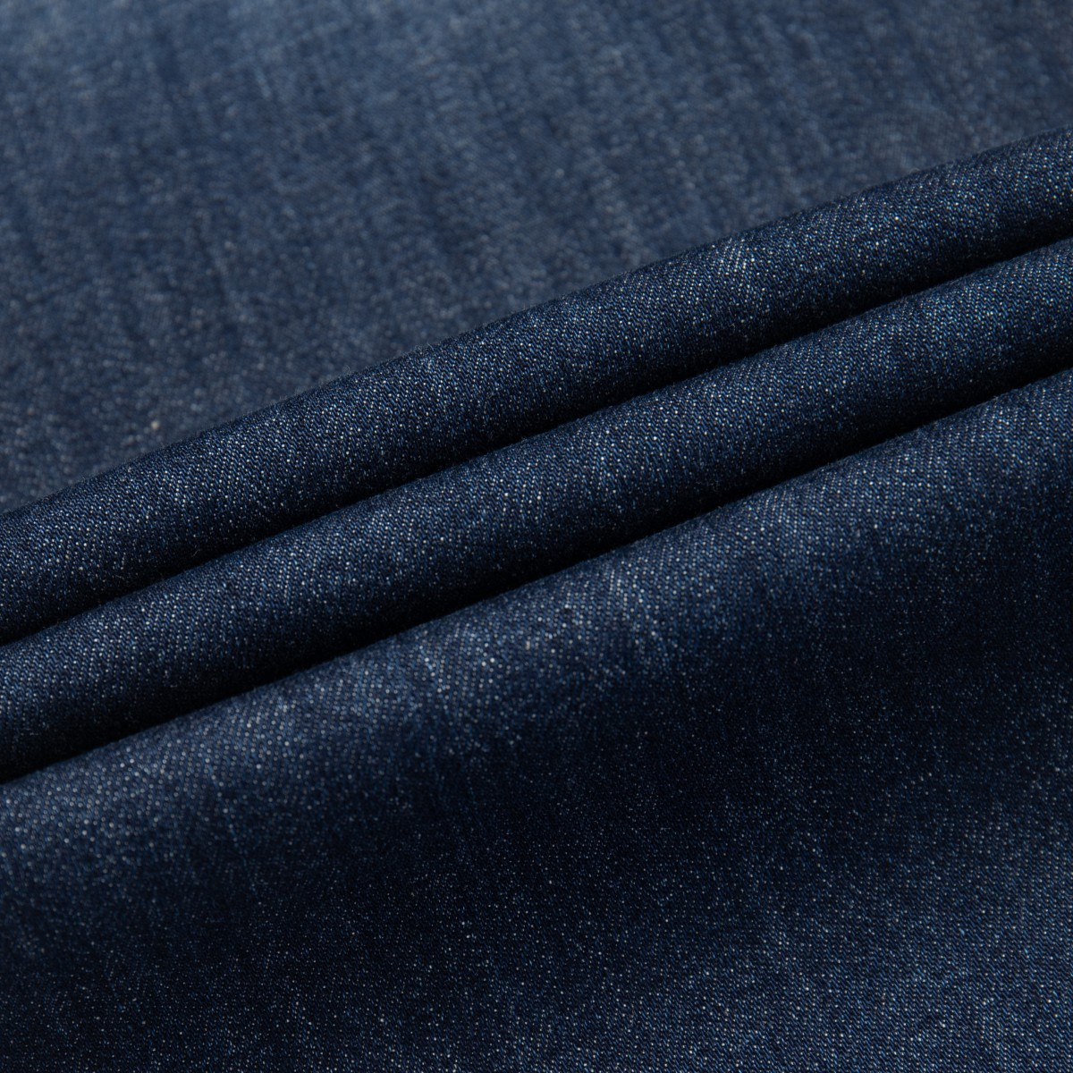 Details for Emporio Armani 中腰藍色休閒牛仔褲附拉鍊口袋 SS24。 8N1J06-1D16Z-0942