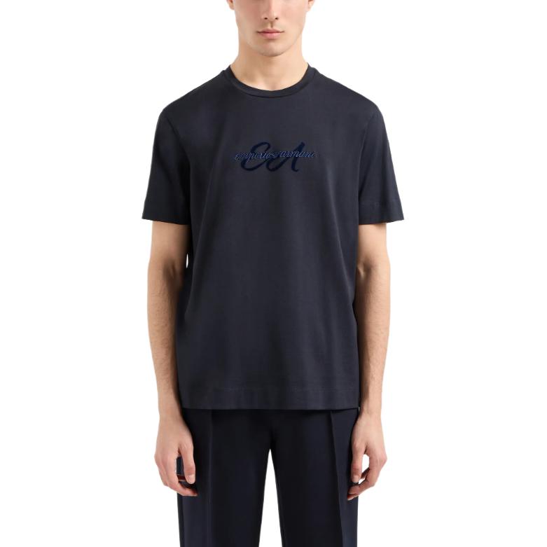 Lookbook エンポリオアルマーニ ネイビーブルークルーネックロゴ刺繍Tシャツ FW24 6D1TQ8-1JOCZ-0920